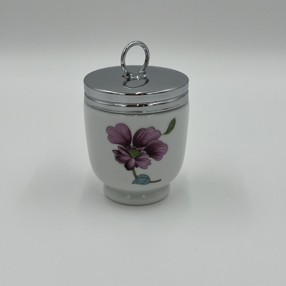 Vintage Royal‎ Worcester porcelain egg coddler-England Floral Dinning